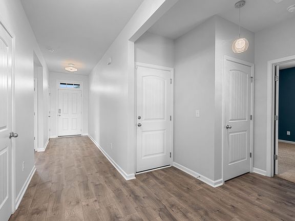 3rd image of 439 Lauren Ln