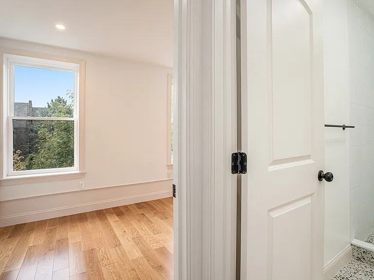 2045 Christian St #3 — Photo 6