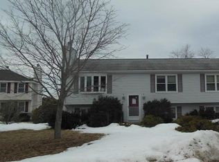 29 Sandy Ln, Lowell, MA 01854