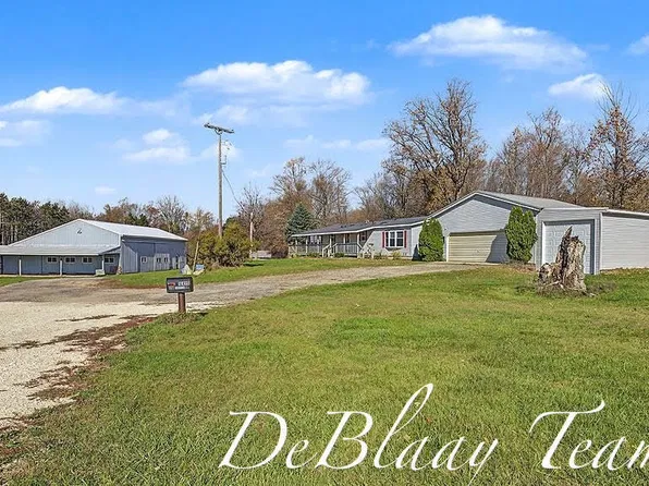 18490 W Church Rd, Howard City, MI 49329