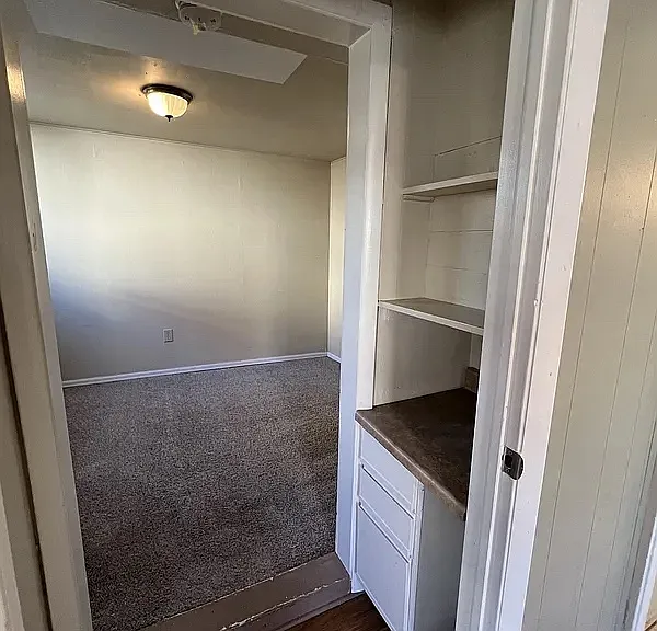400 E 24th St #4 — Photo 10