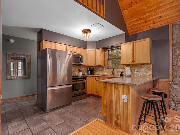 5th image of 112 Eagle Nest Rd