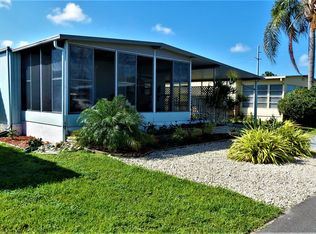 916 Roseau W, Venice, FL 34285