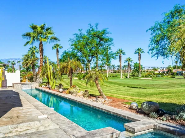896 Mesa Grande Dr, Palm Desert, CA 92211