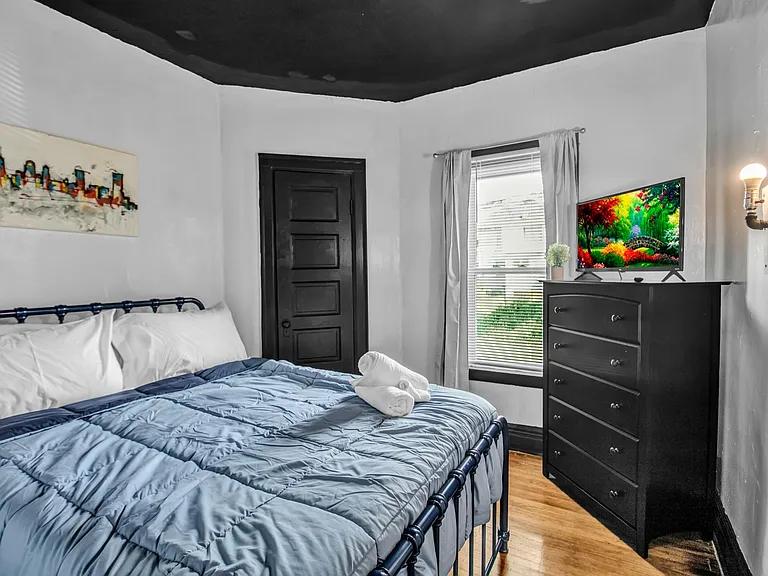 134 E Delavan Ave #1 — Photo 10