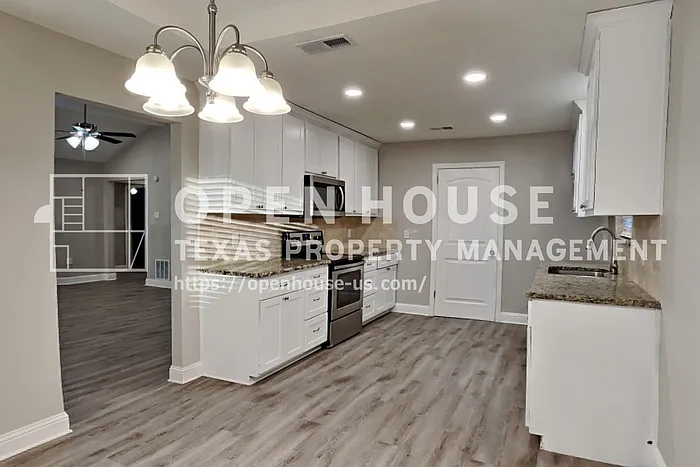 114 Liberty Dr — Photo 7