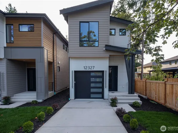 12327 80th Ave NE, Kirkland, WA 98034
