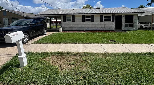 371 Joseph Pl Photo 1