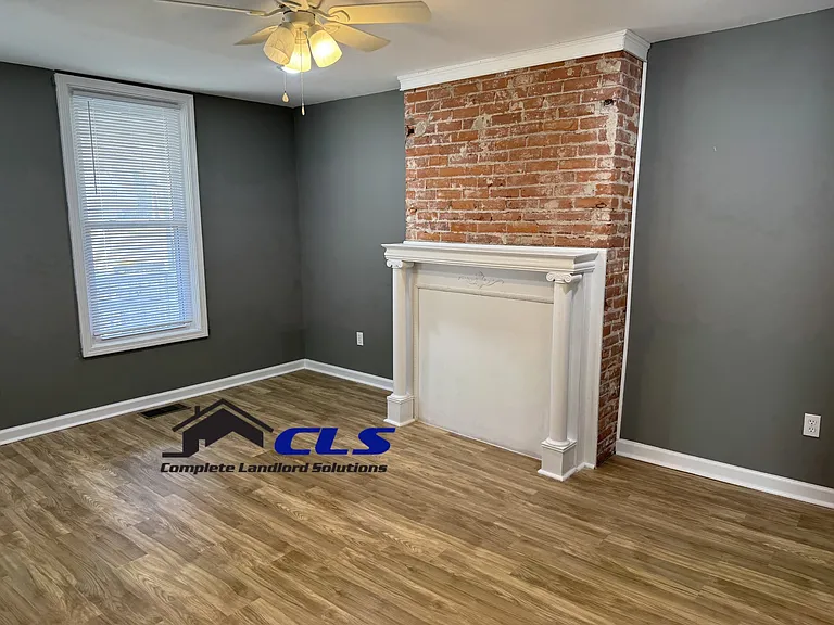 702 S 8th St #1 — Photo 3