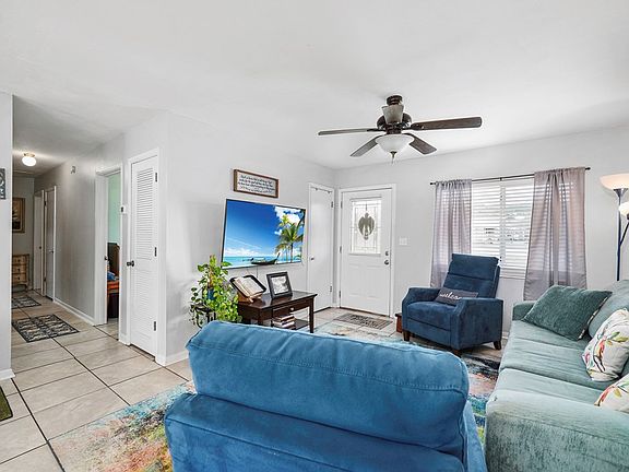 4th image of 2808 Garrison Ave