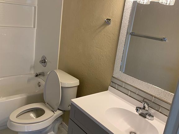 5th image of 206 Avenue T