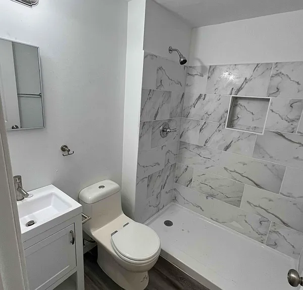 2212 E Monument St #2 — Photo 3