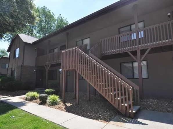 89 Peachtree Ln, Fairview Heights, IL 62208