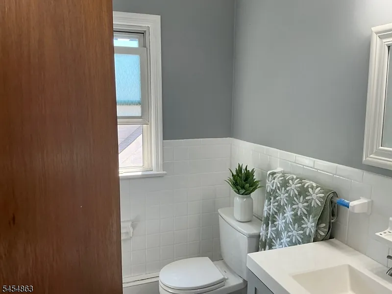 2 bed, 1.5 bath, $2,300 — Photo 4