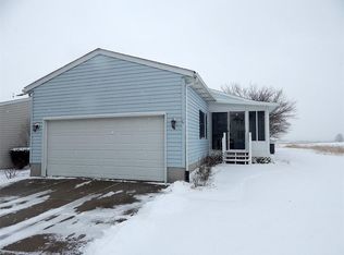 144 Royal Crest Dr UNIT N, Seville, OH 44273