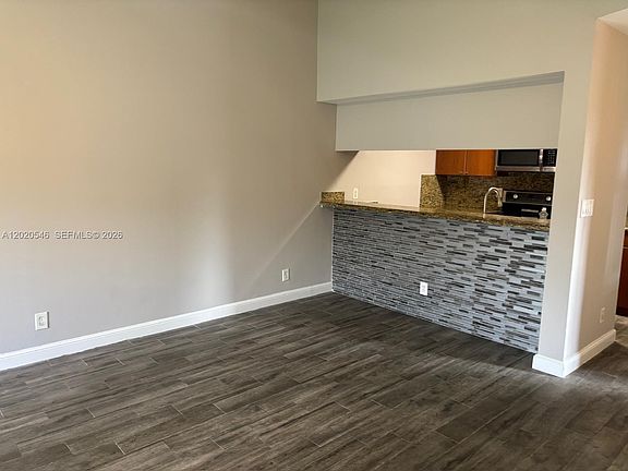 3rd image of 11585 NW 43rd St #11585