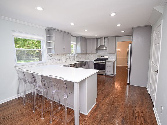 5th image of 7884 Ayerdayl Ln