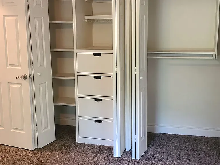 1216 Westlawn Dr — Photo 10