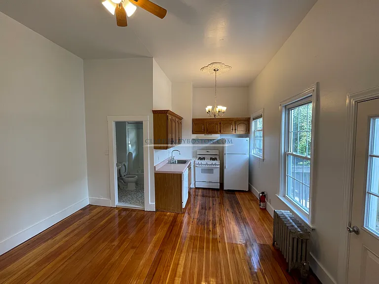 23 Bigelow St #1 — Photo 5