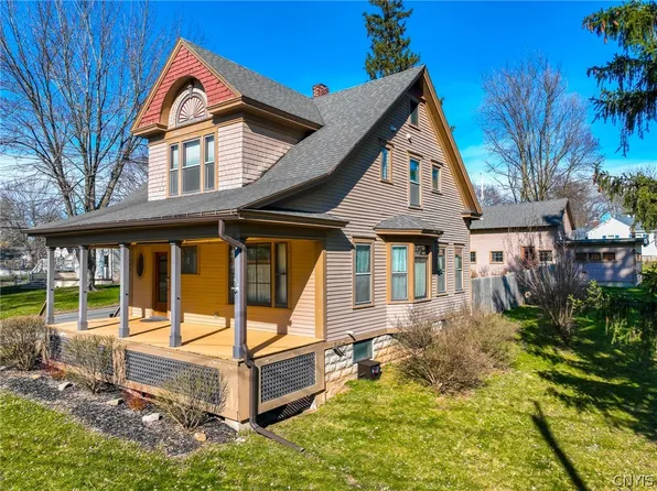7108 Owasco Rd, Auburn, NY 13021