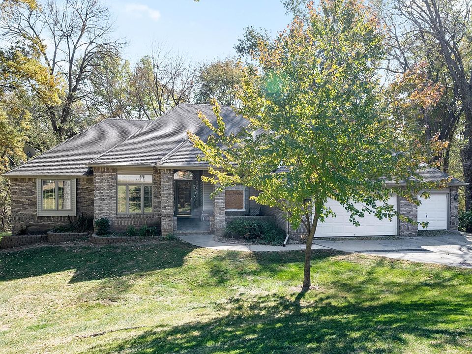1st image of 22565 Forrester Ln