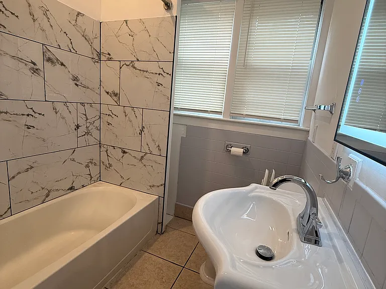 51 Murray St #1 — Photo 8