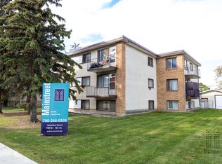 10016 152nd St NW, Edmonton, AB T5P 1X6