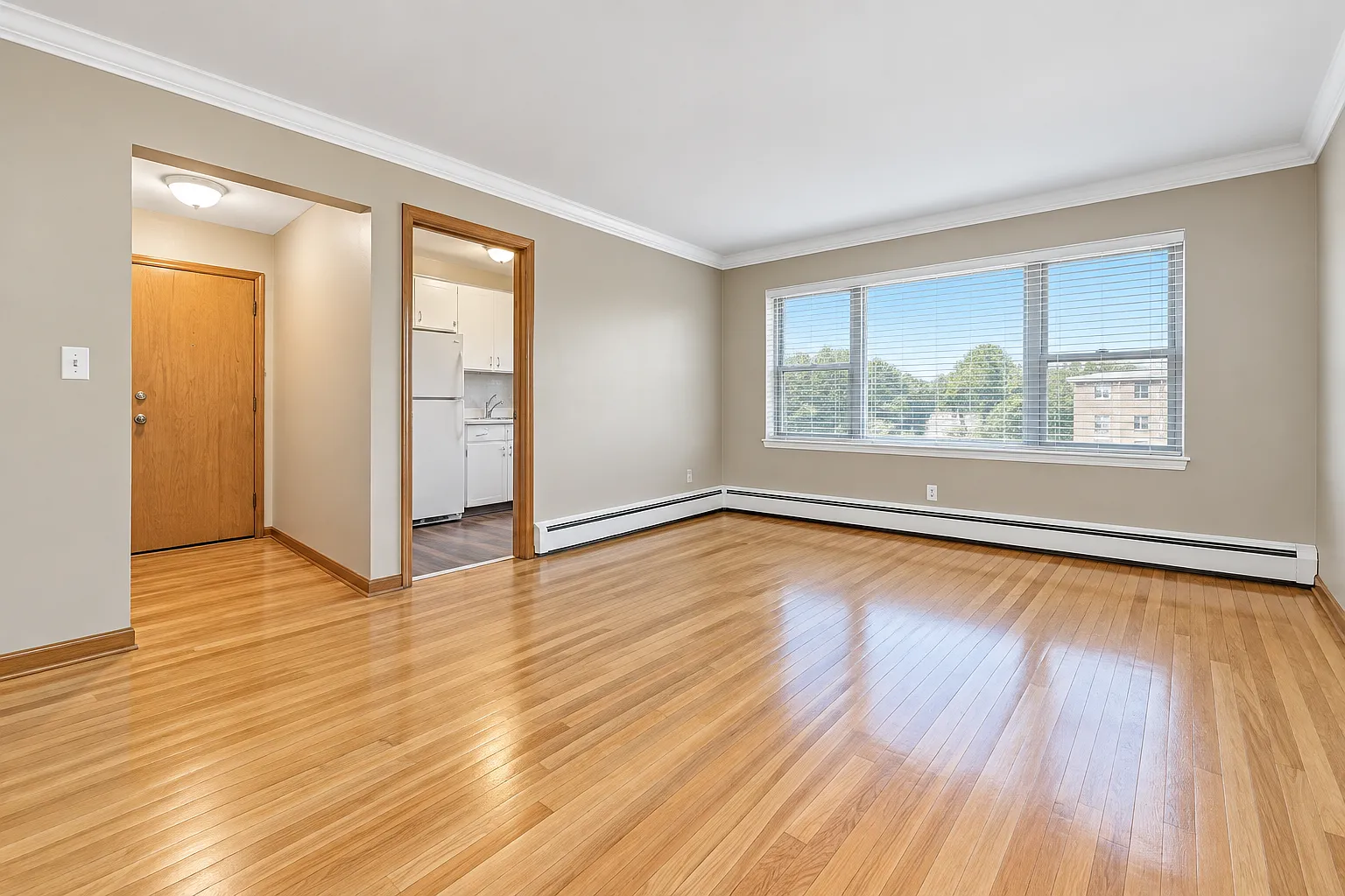 1 bed, $1,049 — Photo 4