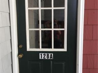 128 Center Rd #1, Easton, CT 06612