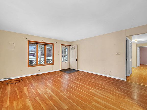 5th image of 8750 169th St