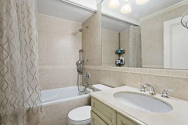 Rented by Compass | media 4