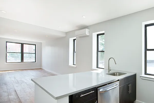 Rented by Highline Residential | media 3