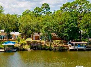 30921 Howes Ln, Perdido Beach, AL 36530