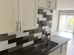 (Undisclosed Address), Redondo Beach, CA 90277