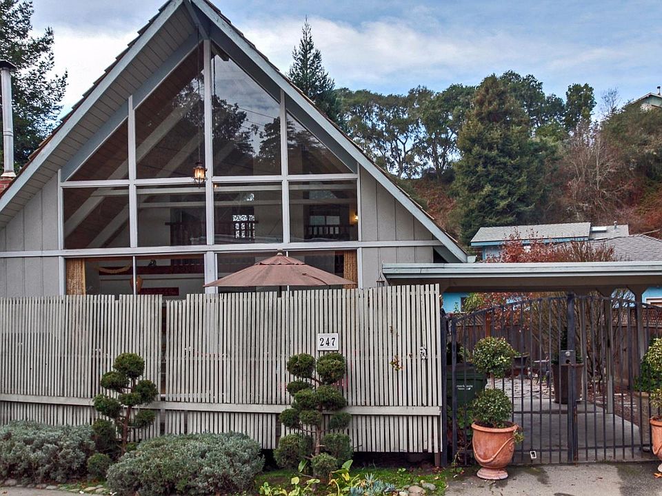 1st image of 247 Spreckels Dr