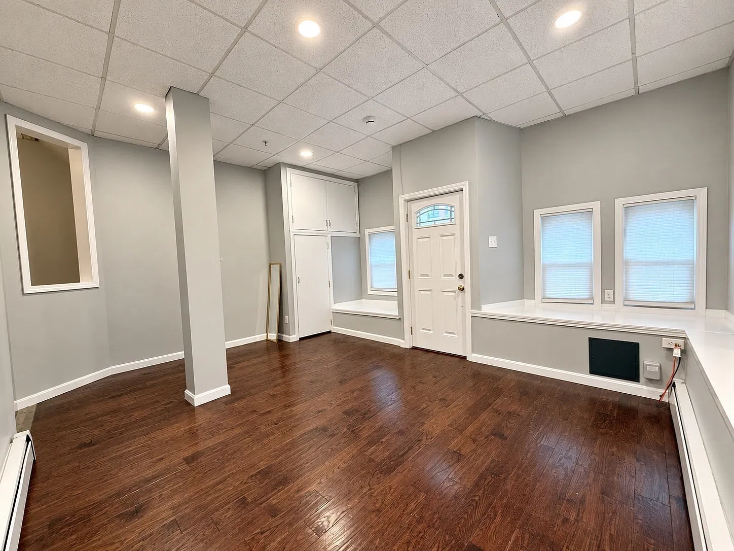 2 bed, 1.0 bath, 1200 sqft, $1,999 — Photo 1