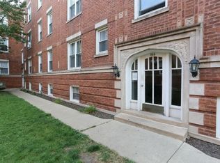 957 W Cornelia Ave APT GDN, Chicago, IL 60657