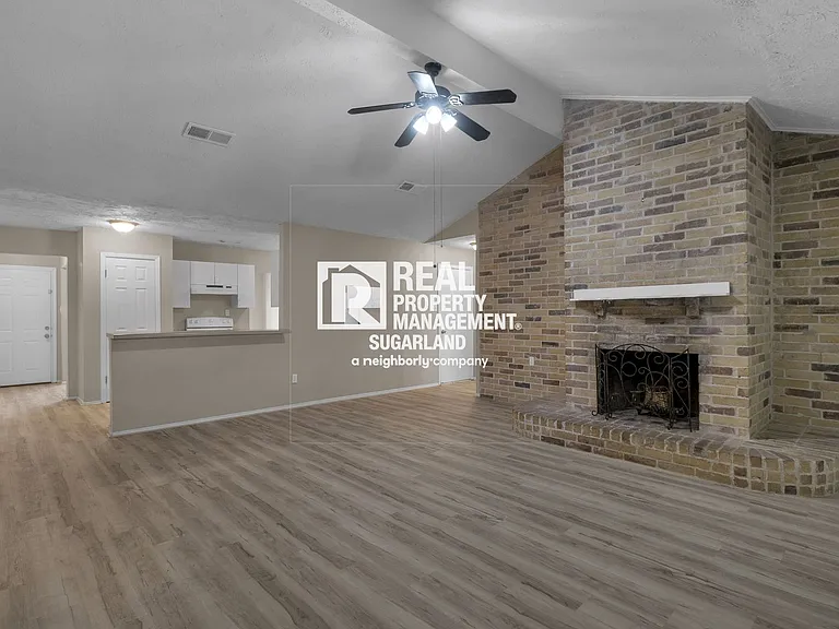 10515 Long River Dr — Photo 4