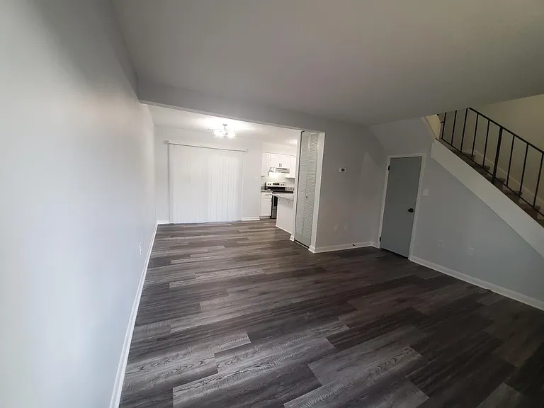 13 Martin St — Photo 6