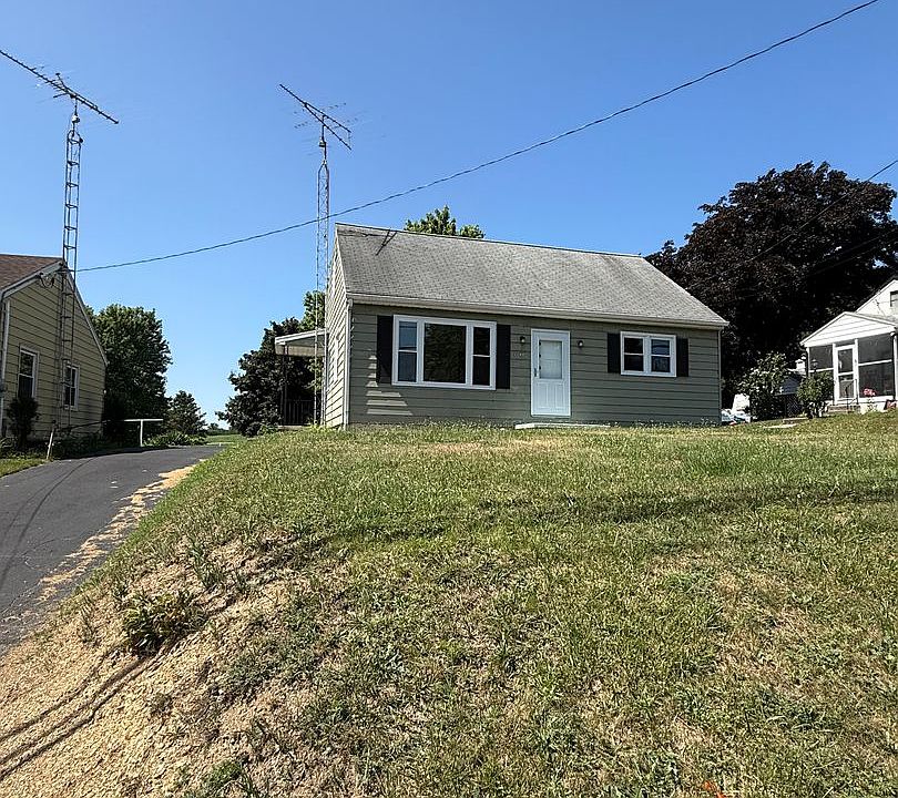 1st image of 1294 Edenville Rd