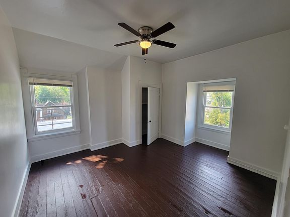 3rd image of 1929 Kinney Ave #3