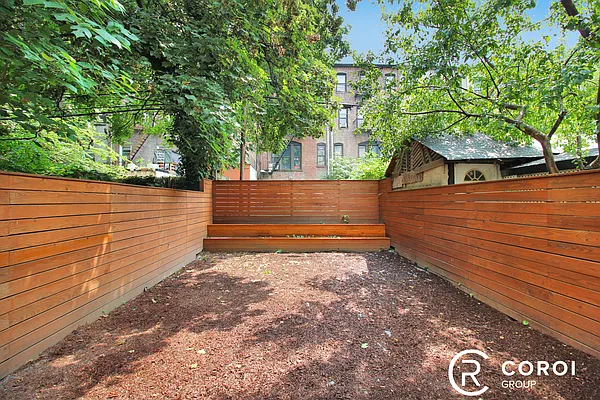 Rented by Coroi Corp | media 28