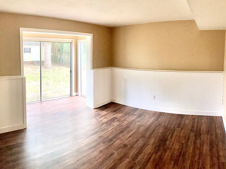 3913 Woodfield Rd — Photo 35