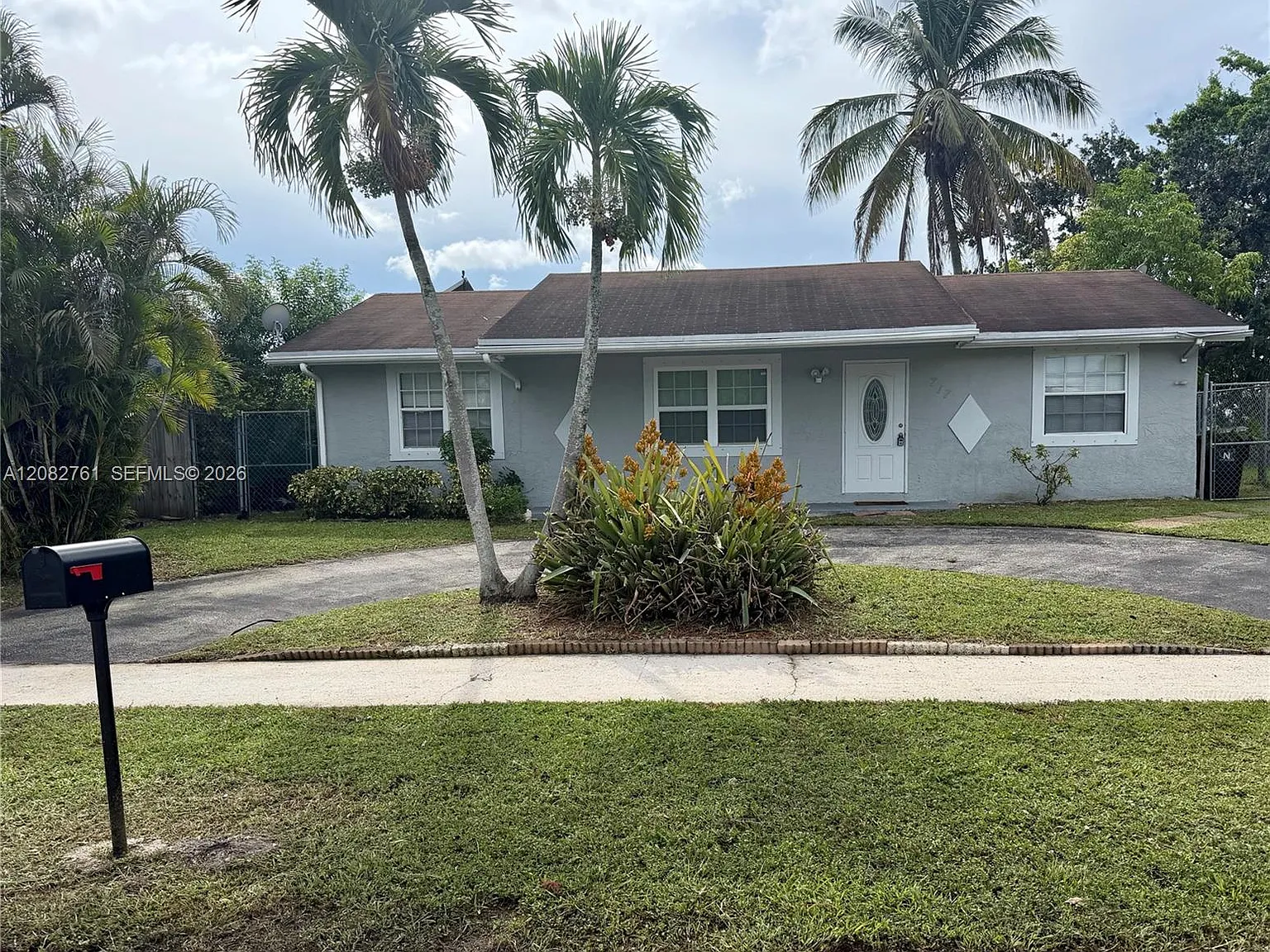 Lauderdale North Park Sec — Photo 1