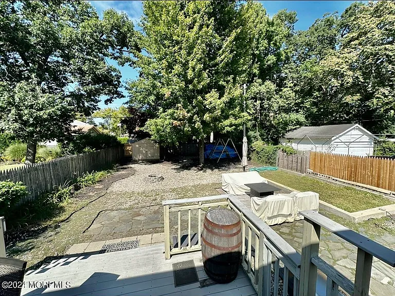 1213 4th Ave — Photo 18