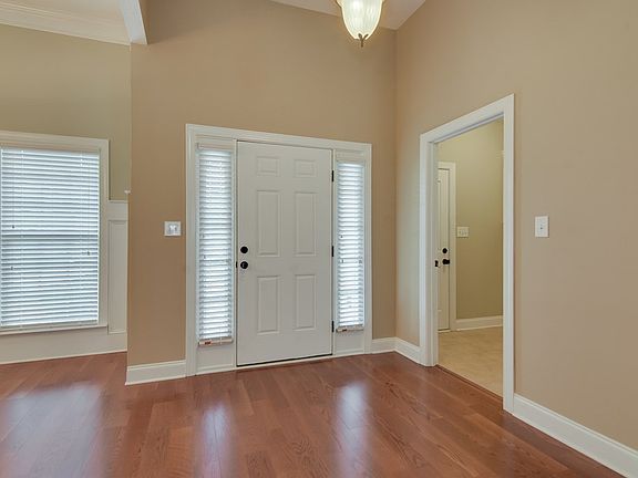 5th image of 3824 Berkshire Way