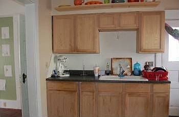 5th image of 1424 Burwell St