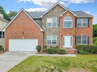 1495 Rocky Shoals Ln, Suwanee, GA 30024
