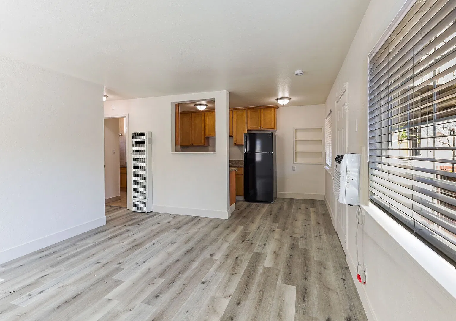 Young St 4Plex — Photo 4