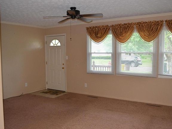 3rd image of 4358 Circle Dr